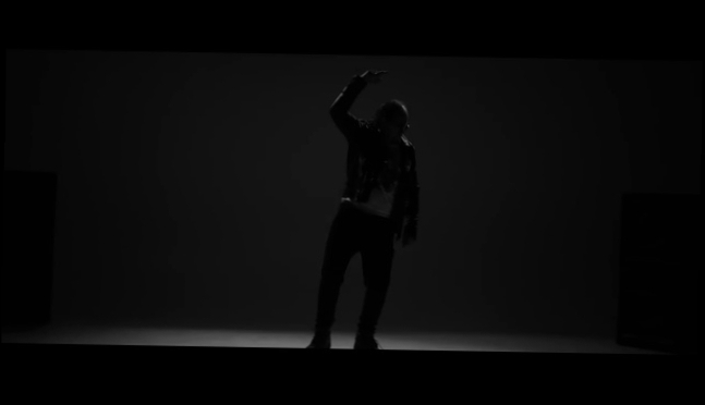 ESTRADARADA - Вите Надо Выйти Official Music Video
