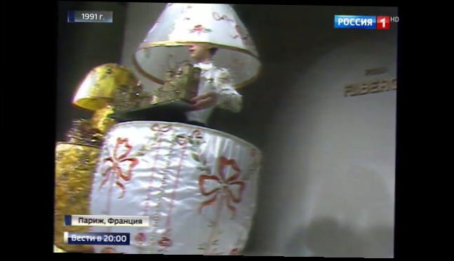 Платье мечты от Юдашкина: модельер представил в Москве свадебные наряды