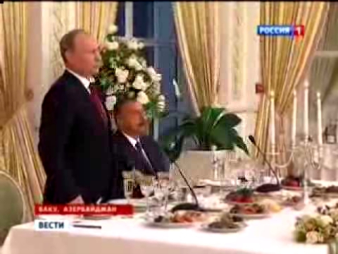 После переговоров Путин и Алиев заглянули в азербайджанское кафе
