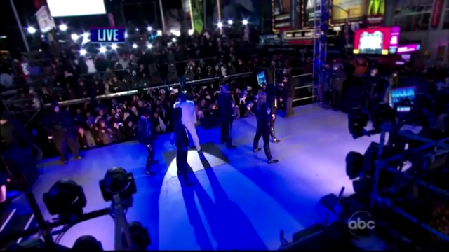 Выступление PSY, автора «Gangnam Style» в новогоднюю ноч...
